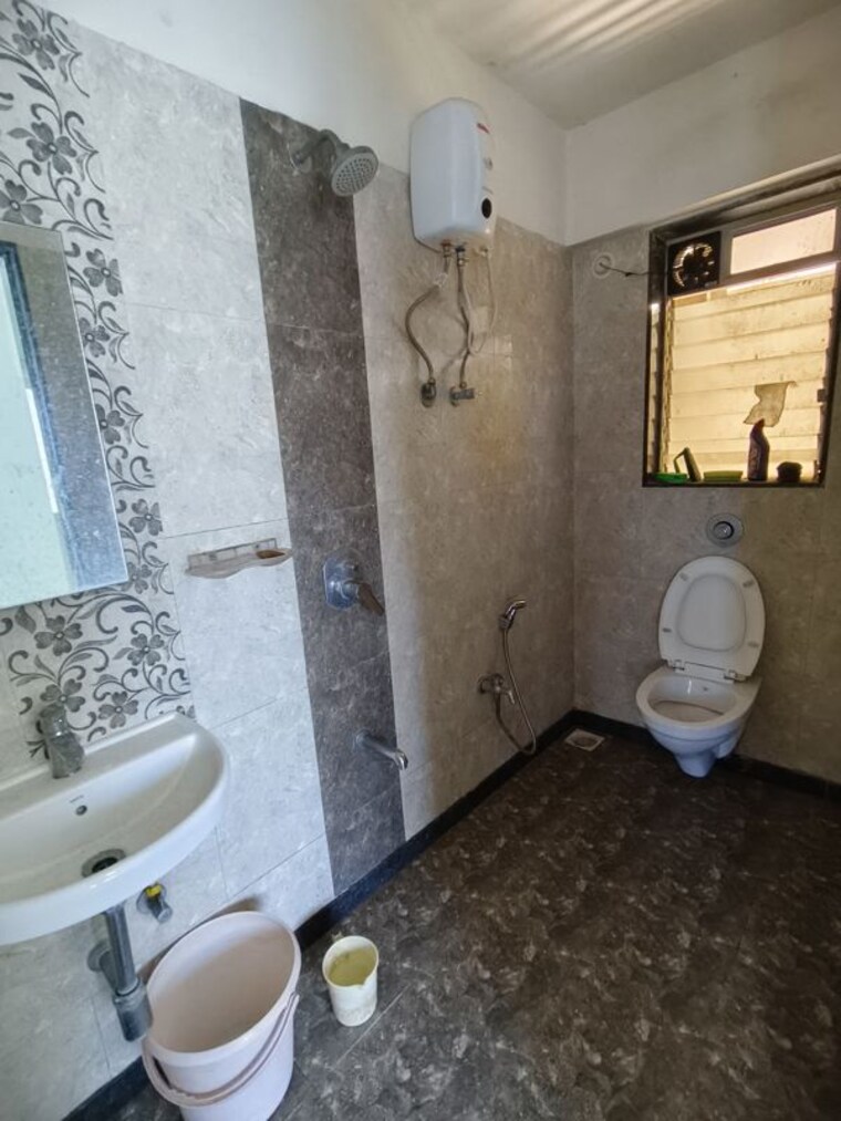 Bathroom, gsa-grandeur 1 Bedroom 650 Sq.Ft. Apartment In Malad East Mumbai 10422783