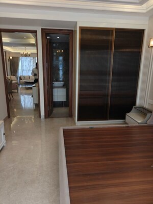 Room in 3 BHK Apartment at Sector 102 A – for Sale