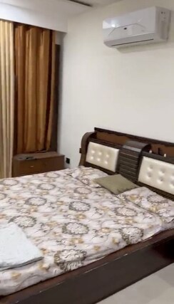 3 BHK + Pooja Room Builder Floor For Rent in Sector 15