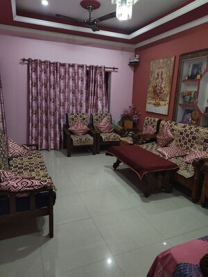 Living Room in 6+ BHK Independent House at Aliganj – for Sale
