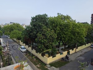 6+ BHK Independent House – Exterior View View at Aliganj - for Sale