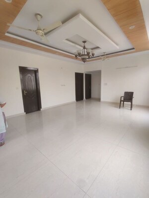 4 BHK Builder Floor For Rent in Green Fields Colony
