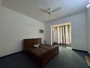 Room in 6+ BHK Independent House at Mansa Devi – for Rent