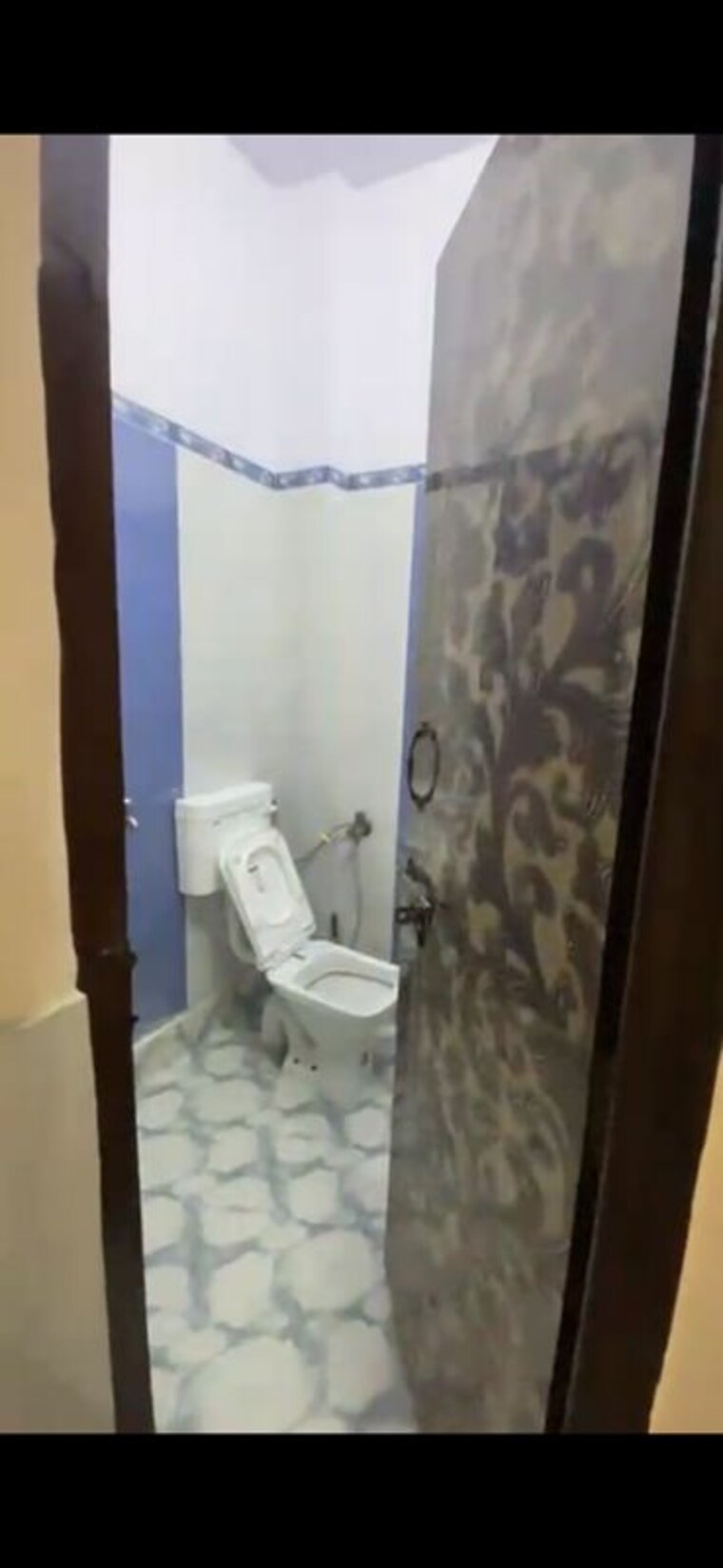 Bathroom, vasundhara sector 3 2 Bedroom 112 Sq.Mt. Builder Floor In Vasundhara Sector 3 Ghaziabad 10422987