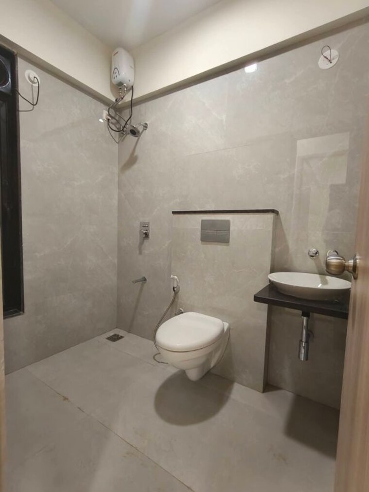 Bathroom, our-home-chs 2.5 Bedroom 789 Sq.Ft. Apartment In Andheri West Mumbai 10423002