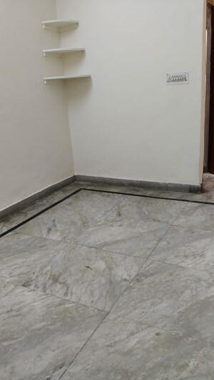 Room in 2 BHK Builder Floor at Ip Colony – for Rent