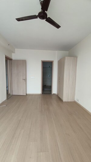 3.5 BHK Apartment For Sale in DLF Express Greens, Manesar Sector 1a