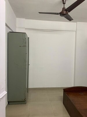 Room in 2 BHK Apartment at Avillion Greenfields Co Op Housing Society, Jogeshwari East – for Rent