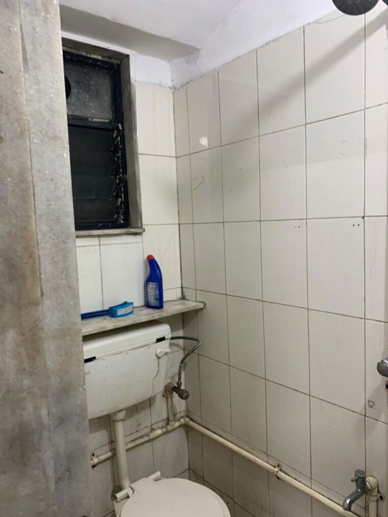 Bathroom, avillion-greenfields-co-op-housing-society 2 Bedroom 850 Sq.Ft. Apartment In Jogeshwari East Mumbai 10422941