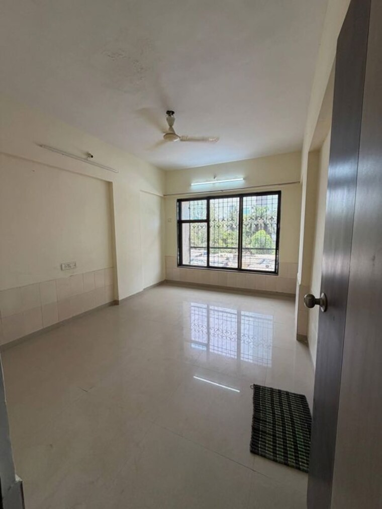 Living Room, gokul-panchavati-apartment 2 Bedroom 625 Sq.Ft. Apartment In Andheri West Mumbai 10423020