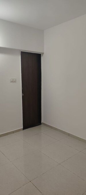 Room in 2 BHK Apartment at Atria Dhanashree Aanand 2, Handewadi – for Rent