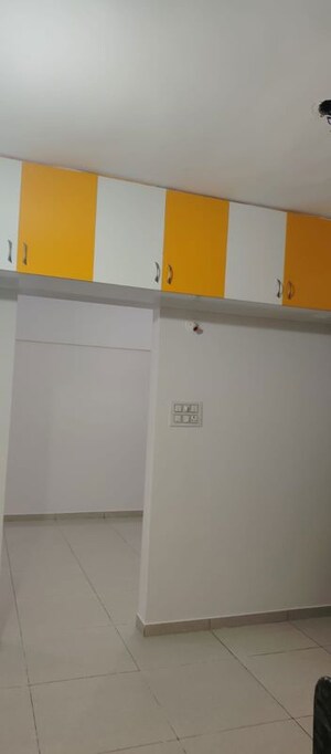 Room in 2 BHK Apartment at Atria Dhanashree Aanand 2, Handewadi – for Rent