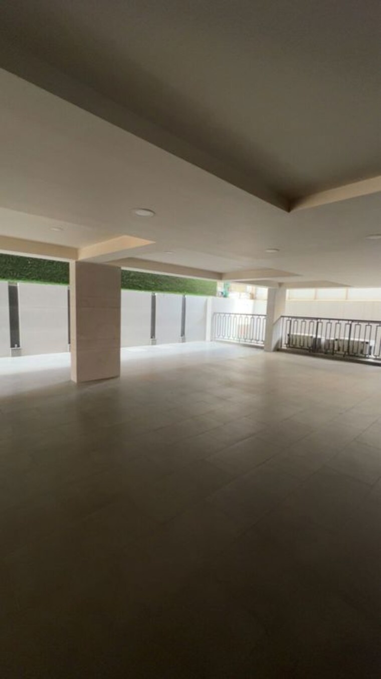 Room, model town 4 Bedroom 450 Sq.Yd. Villa In Model Town Delhi 10417973