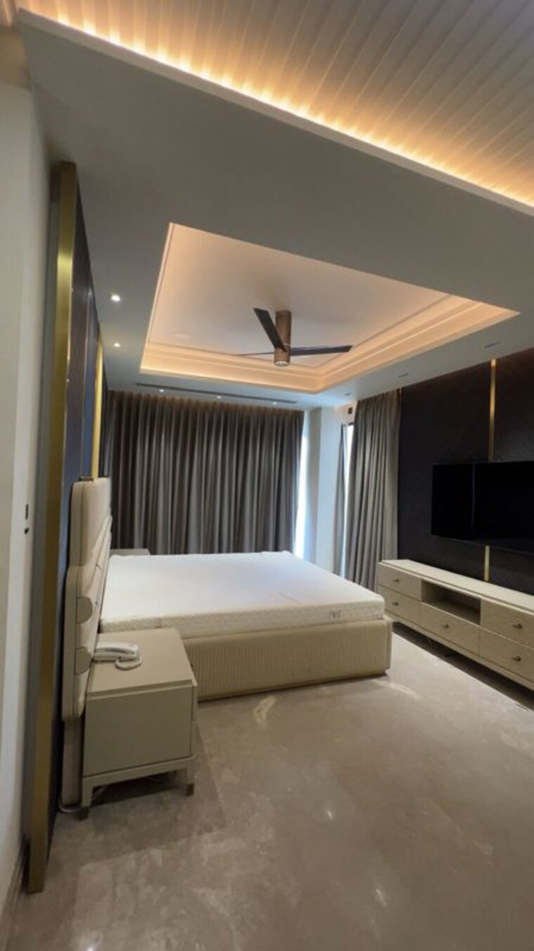 Bedroom, model town 4 Bedroom 450 Sq.Yd. Villa In Model Town Delhi 10417973