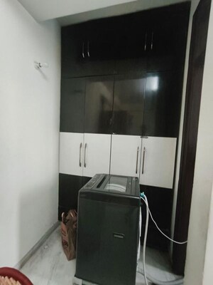 Furnished Amenities in 2 BHK Builder Floor at Sector 10 – for Rent