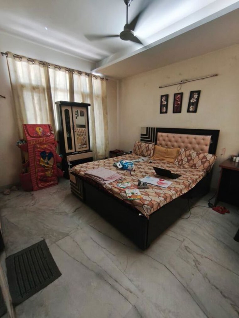 Bedroom, sector 10 2 Bedroom 1750 Sq.Ft. Builder Floor In Sector 10 Gurgaon 10423094