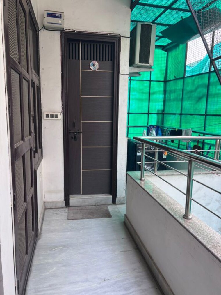 Balcony, sector 10 2 Bedroom 1550 Sq.Ft. Builder Floor In Sector 10 Gurgaon 10423111
