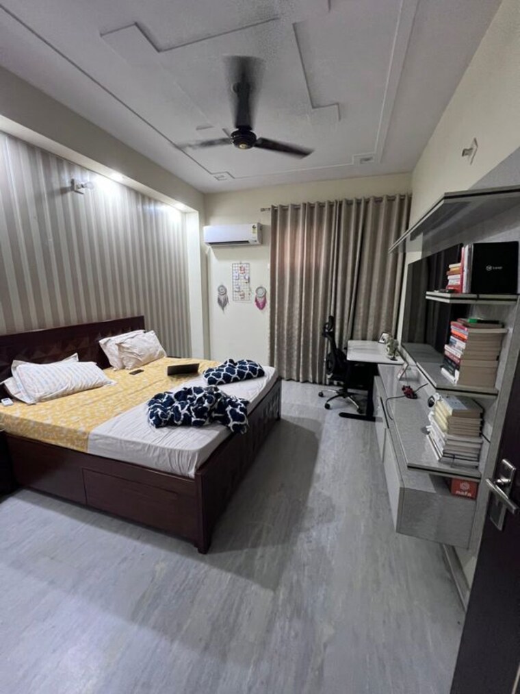 Bedroom, sector 10 2 Bedroom 1550 Sq.Ft. Builder Floor In Sector 10 Gurgaon 10423111