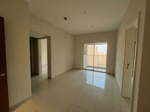 Room in 2 BHK Apartment at Shapoorji Pallonji Joyville Hadapsar Annexe, Hadapsar – for Rent