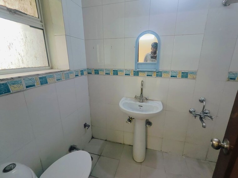 Bathroom, park-view-apartments-gurgaon 3 Bedroom 2150 Sq.Ft. Apartment In Sector 56 Gurgaon 10423118