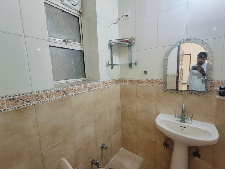 Bathroom, park-view-apartments-gurgaon 3 Bedroom 2150 Sq.Ft. Apartment In Sector 56 Gurgaon 10423118