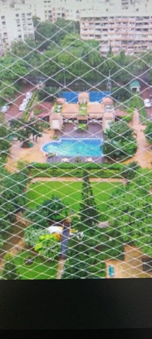 Swimming Pool in 3.5 BHK Apartment at Lokhandwala Green Acres, Andheri West – for Sale
