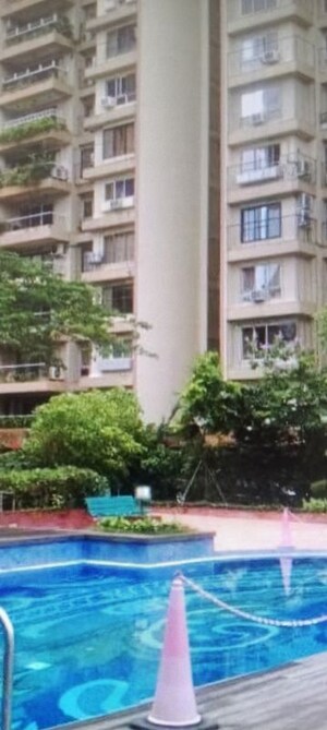 3.5 BHK Apartment For Sale in Lokhandwala Green Acres, Andheri West
