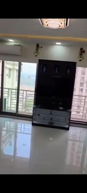 Room in 1 BHK Apartment at Prakruti Pearl, Ghodbunder Road – for Sale