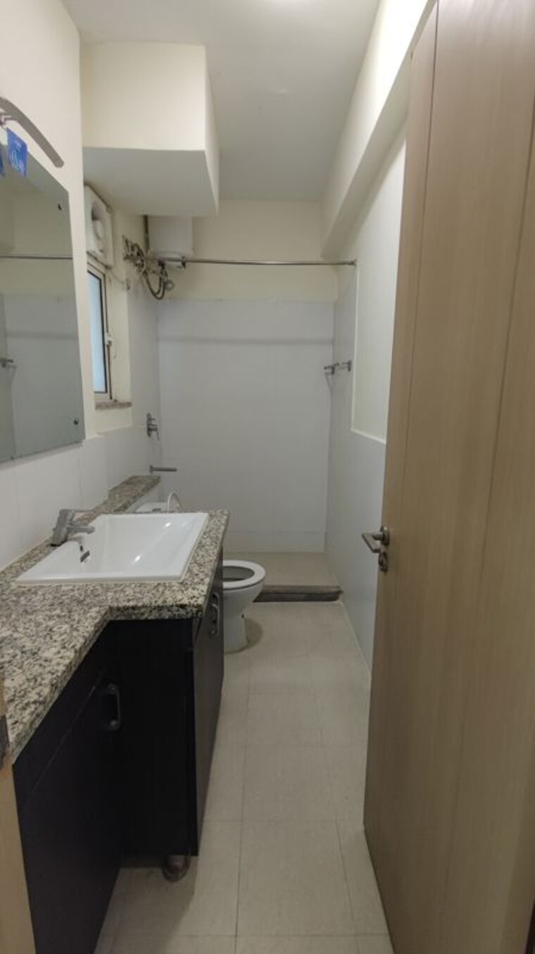 Bathroom, dlf-express-greens 4 Bedroom 2350 Sq.Ft. Apartment In Manesar Sector 1a Gurgaon 10423121