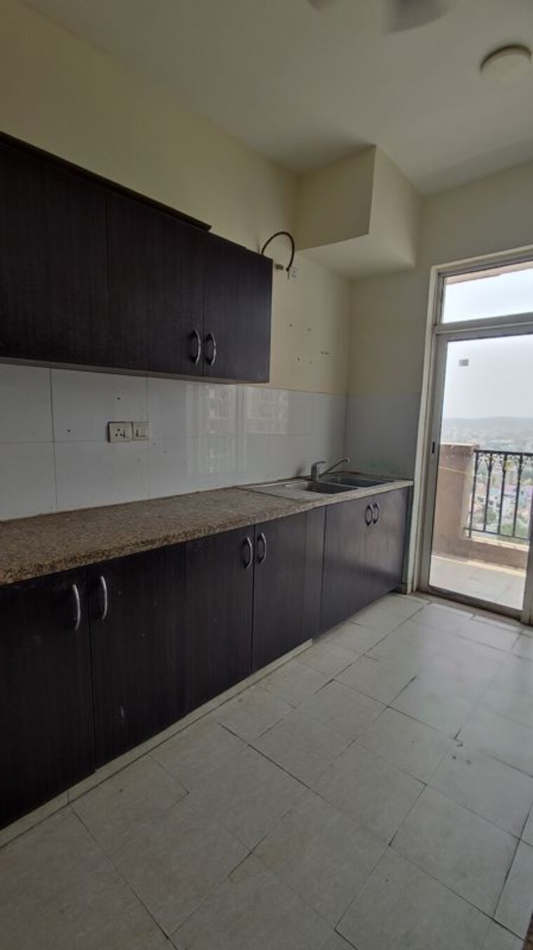 Kitchen, dlf-express-greens 4 Bedroom 2350 Sq.Ft. Apartment In Manesar Sector 1a Gurgaon 10423121