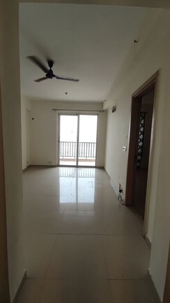 4 BHK + Pooja Room,Servant Room Apartment For Sale in DLF Express Greens