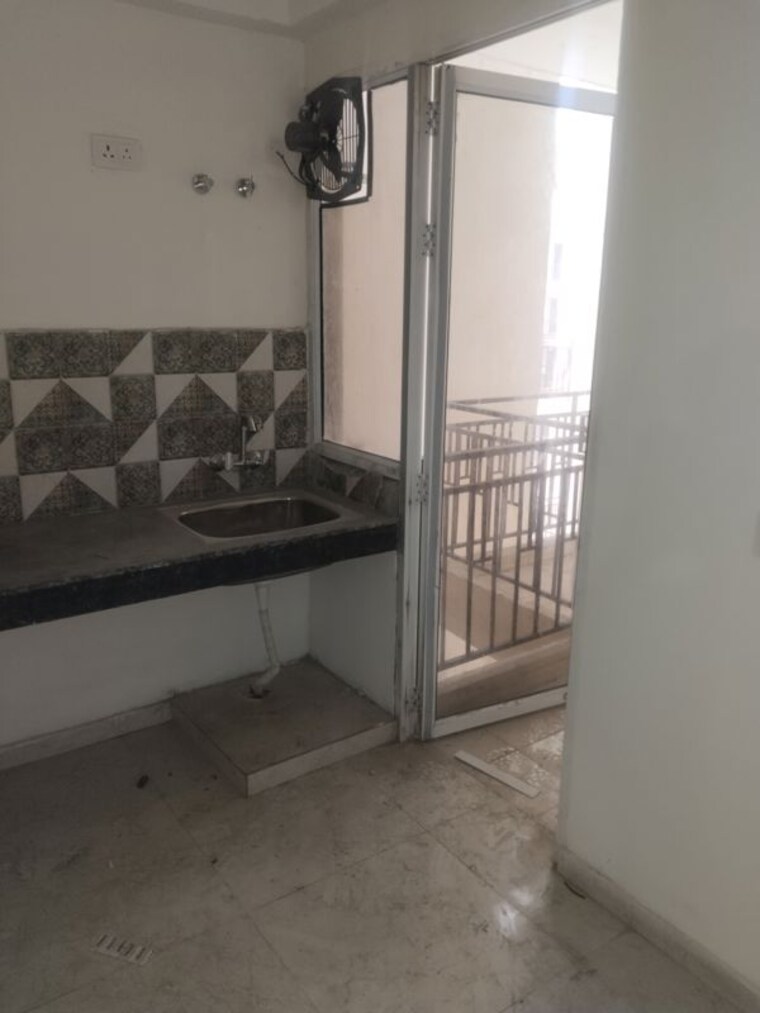 Bathroom, mrg-ultimus 2 Bedroom 750 Sq.Ft. Apartment In Sector 90 Gurgaon 10423203