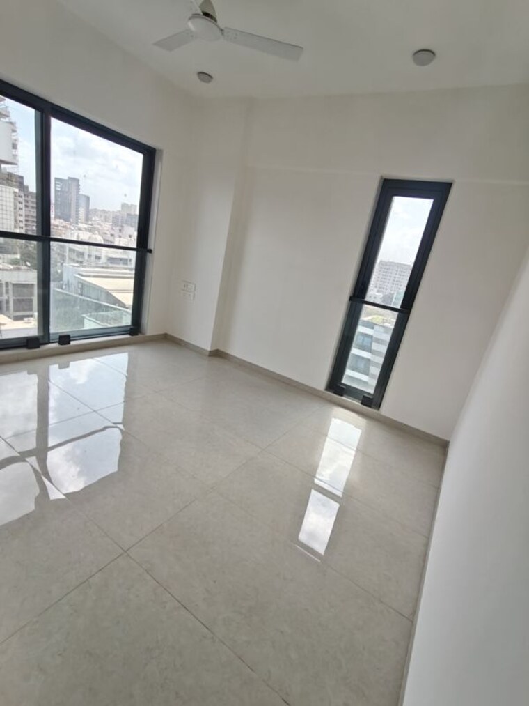 Room, bandra west 3 Bedroom 1150 Sq.Ft. Apartment In Bandra West Mumbai 10423199
