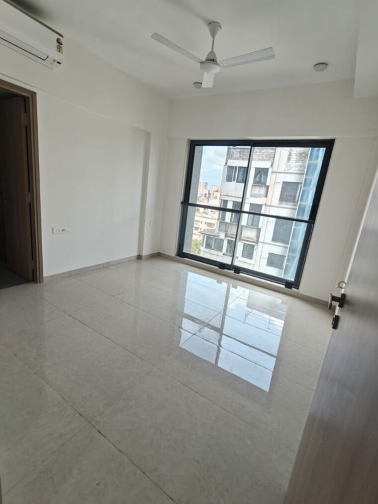 Room, bandra west 3 Bedroom 1150 Sq.Ft. Apartment In Bandra West Mumbai 10423199