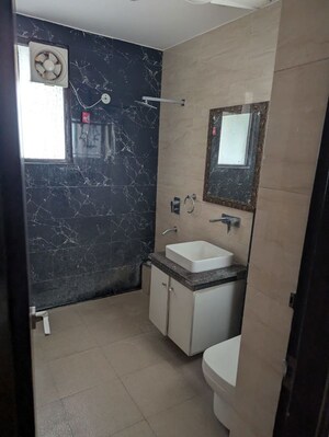 Bathroom in 4 BHK Apartment at Alaknanda Society, Sector 56 – for Rent