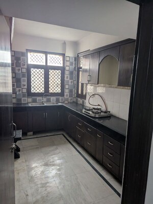 Kitchen in 4 BHK Apartment at Alaknanda Society, Sector 56 – for Rent