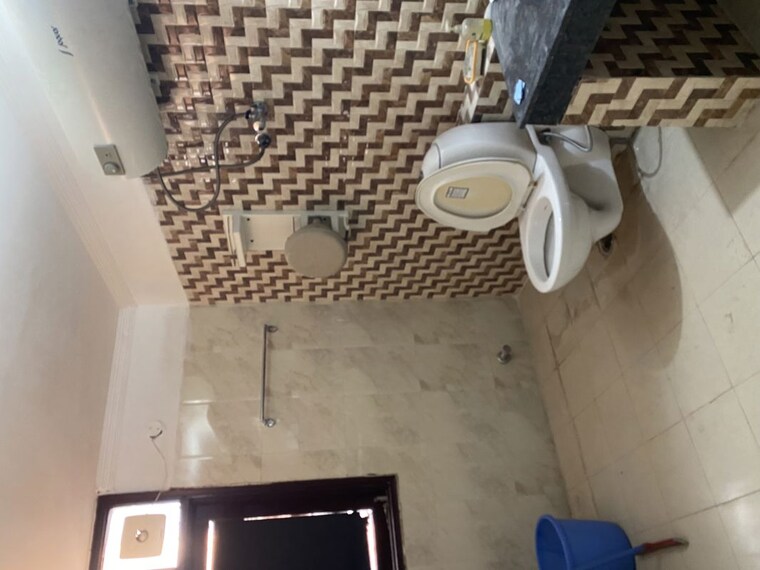 Bathroom, balaji-chandigarh-royale-city 3 Bedroom 1852 Sq.Ft. Apartment In Lohgarh Zirakpur 10423188