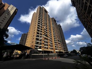 2 BHK Apartment For Rent in K Raheja Heights, Malad East