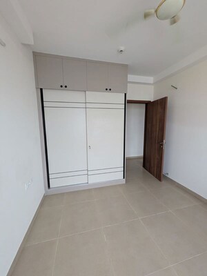 Room in 3 BHK Apartment at Bhartiya City Nikoo Homes 4, Thanisandra Main Road – for Rent