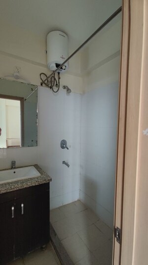 Bathroom in 4 BHK Apartment at DLF Express Greens, Manesar Sector 1a – for Rent