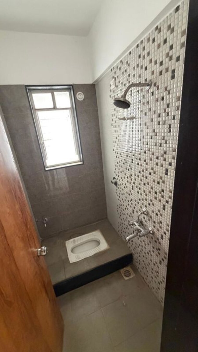 Bathroom, vision-indramegh 3 Bedroom 1300 Sq.Ft. Apartment In Tathawade Pune 10423049