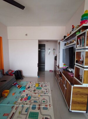 Room in 2 BHK Apartment at Kasar Amboli – for Sale