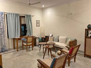 Gym in 2 BHK Builder Floor at Green Park – for Rent