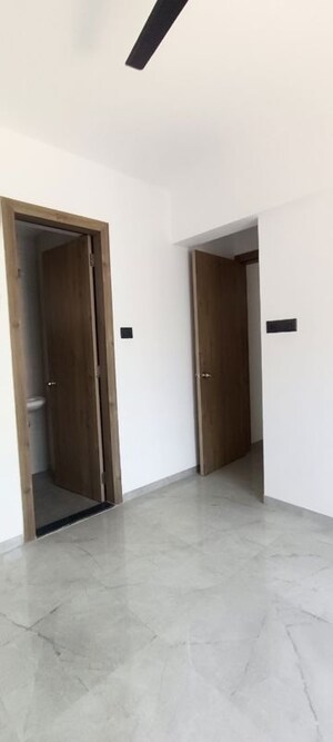 Room in 2 BHK Apartment at Unique Youtopia, Kharadi – for Rent