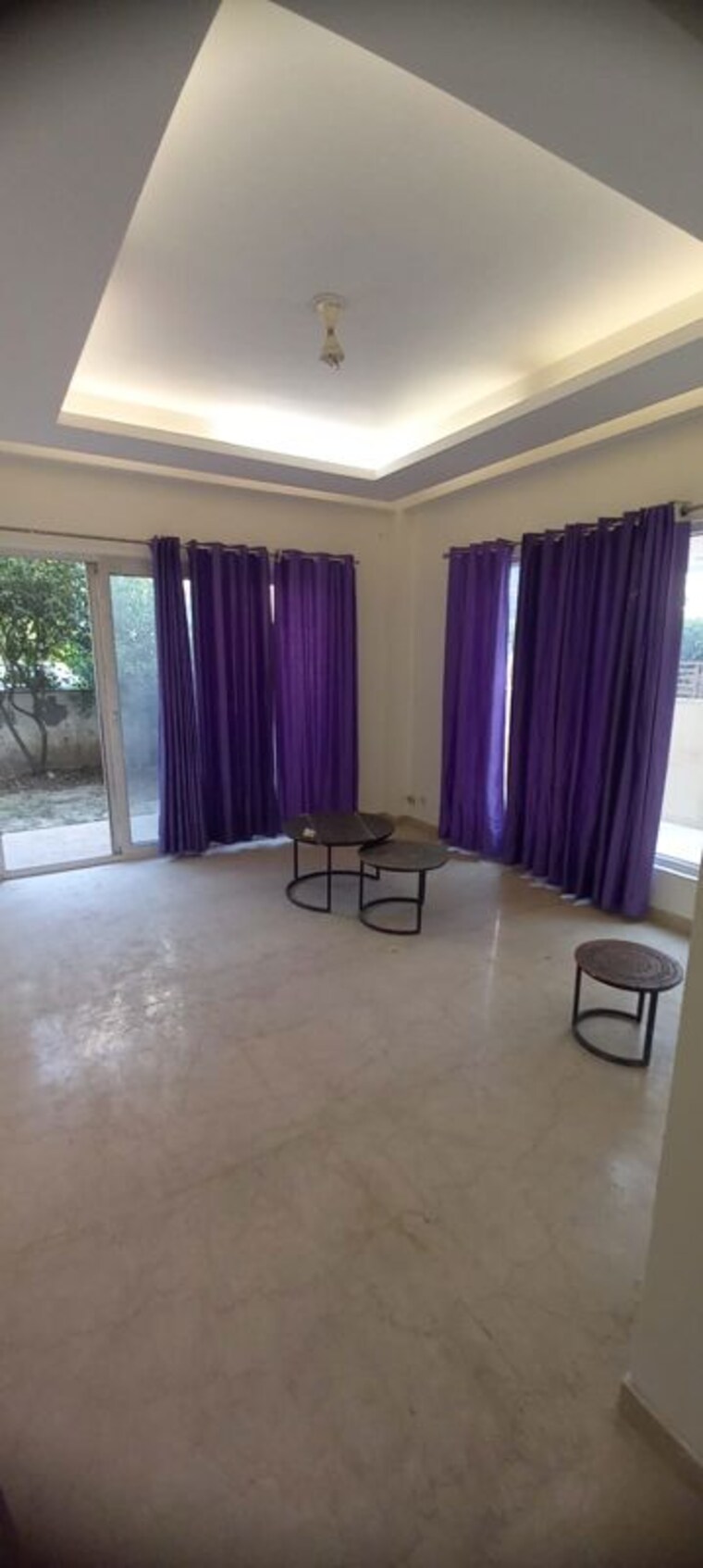 Living Room, s-s-southend 3 Bedroom 2700 Sq.Ft. Builder Floor In Sector 49 Gurgaon 10423293