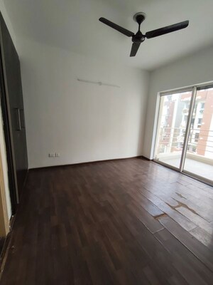 Room in 2 BHK Apartment at Paras Seasons, Sector 168 – for Sale