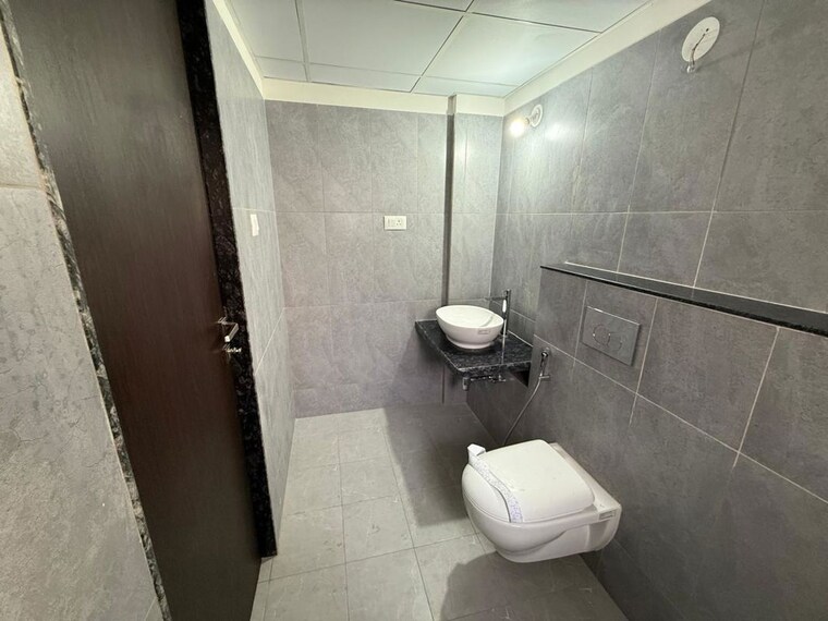 Bathroom, gera-planet-of-joy 3 Bedroom 1700 Sq.Ft. Villa In Kharadi Pune 10423330