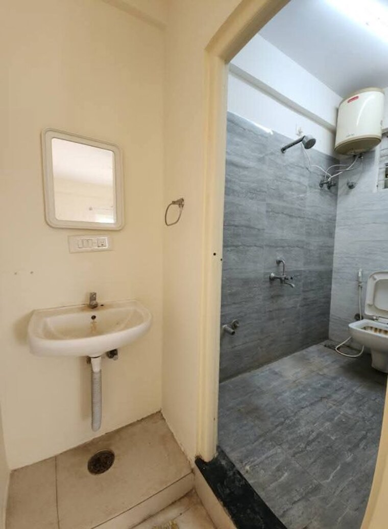 Bathroom, harlur 1 Bedroom 500 Sq.Ft. Builder Floor In Harlur Bangalore 10423325