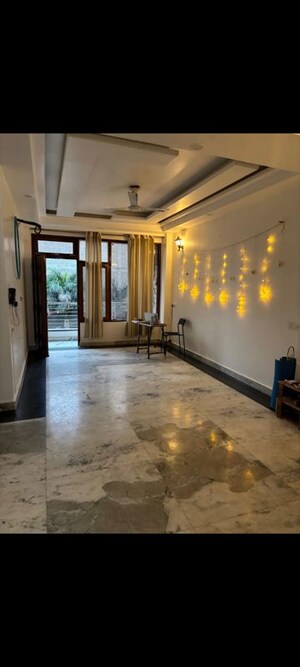 3 BHK Builder Floor For Rent in Vasant Kunj Enclave