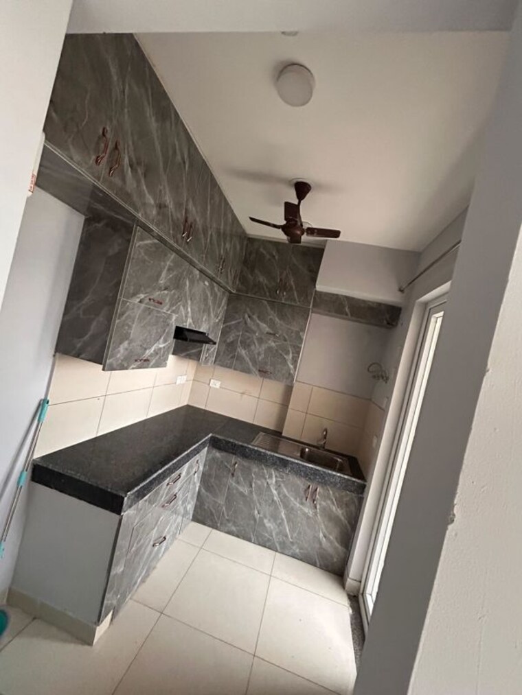 Bathroom, tata-eureka-park 3 Bedroom 1285 Sq.Ft. Apartment In Sector 150 Noida 10423050